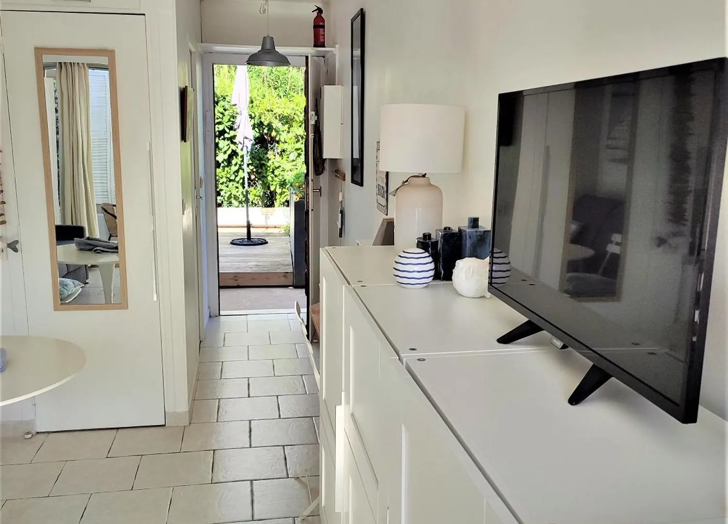 Apartment Studio Golfe Juan Plages Parking Prive Climatisation France